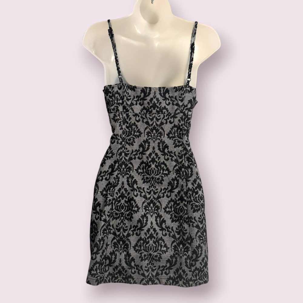 Urban Outfitters Black Jacquard Mini Dress Fit Flare Strappy Size M - Picture 7 of 9